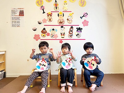 ひなまつり会の記念撮影