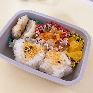 春の遠足の日のお弁当