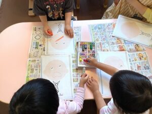 子どもたちが描くお父さんの顔
