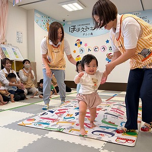 0歳児クラスのかけっこの様子
