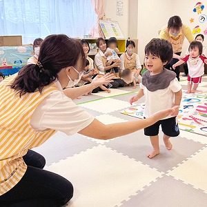 0歳児クラスのかけっこの様子