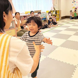 1歳児クラスのかけっこの様子