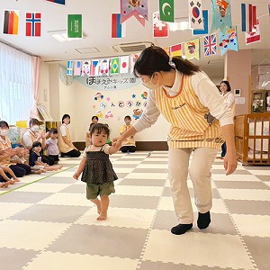 1歳児クラスのかけっこの様子